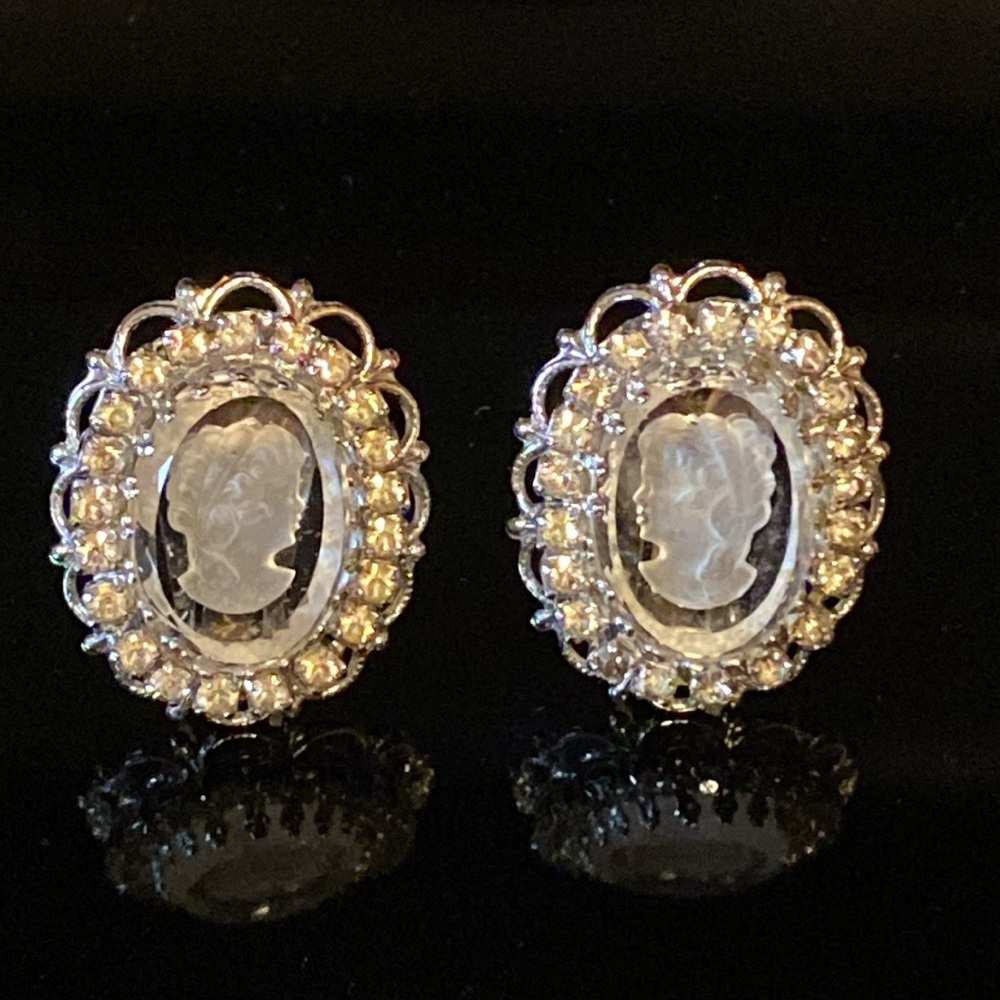 Silver Tone Crystal Warner Cameo Clip On Earrings